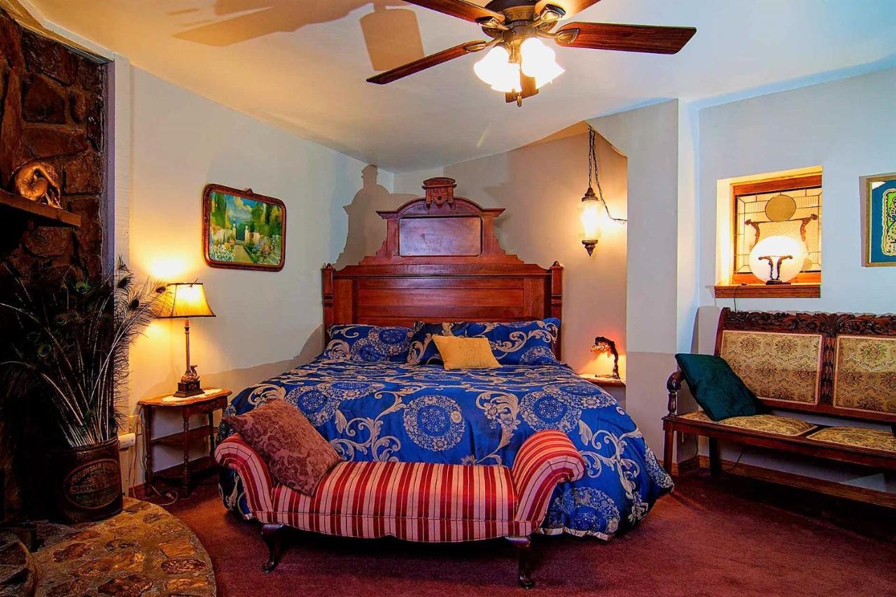 Benton Place Inn Eureka Springs Bilik gambar