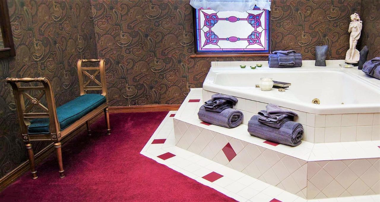 Benton Place Inn Eureka Springs Bilik gambar